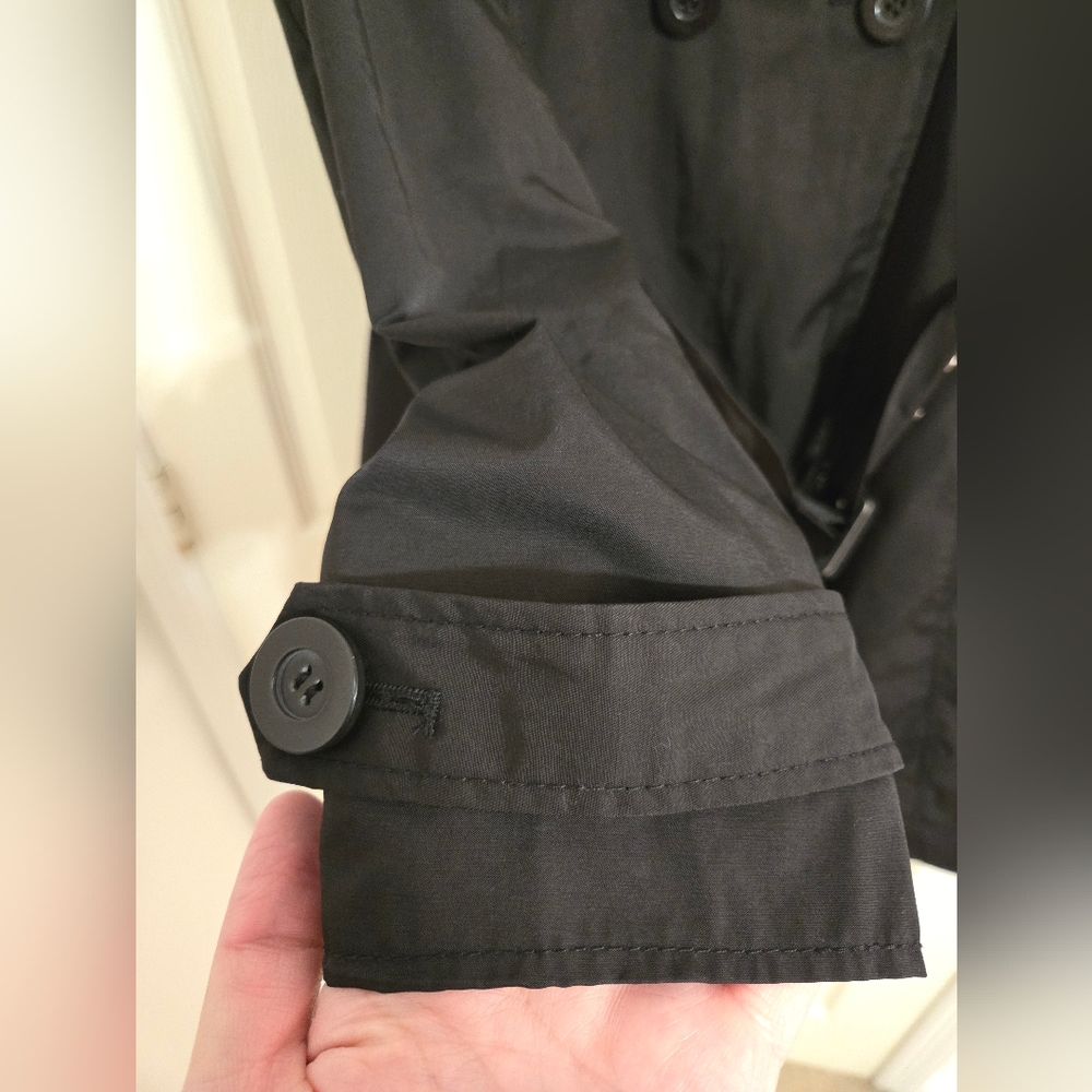 Kenneth Cole Women's Double-Breasted Black Trench Coat Short Size Medium - Picture 5 of 10